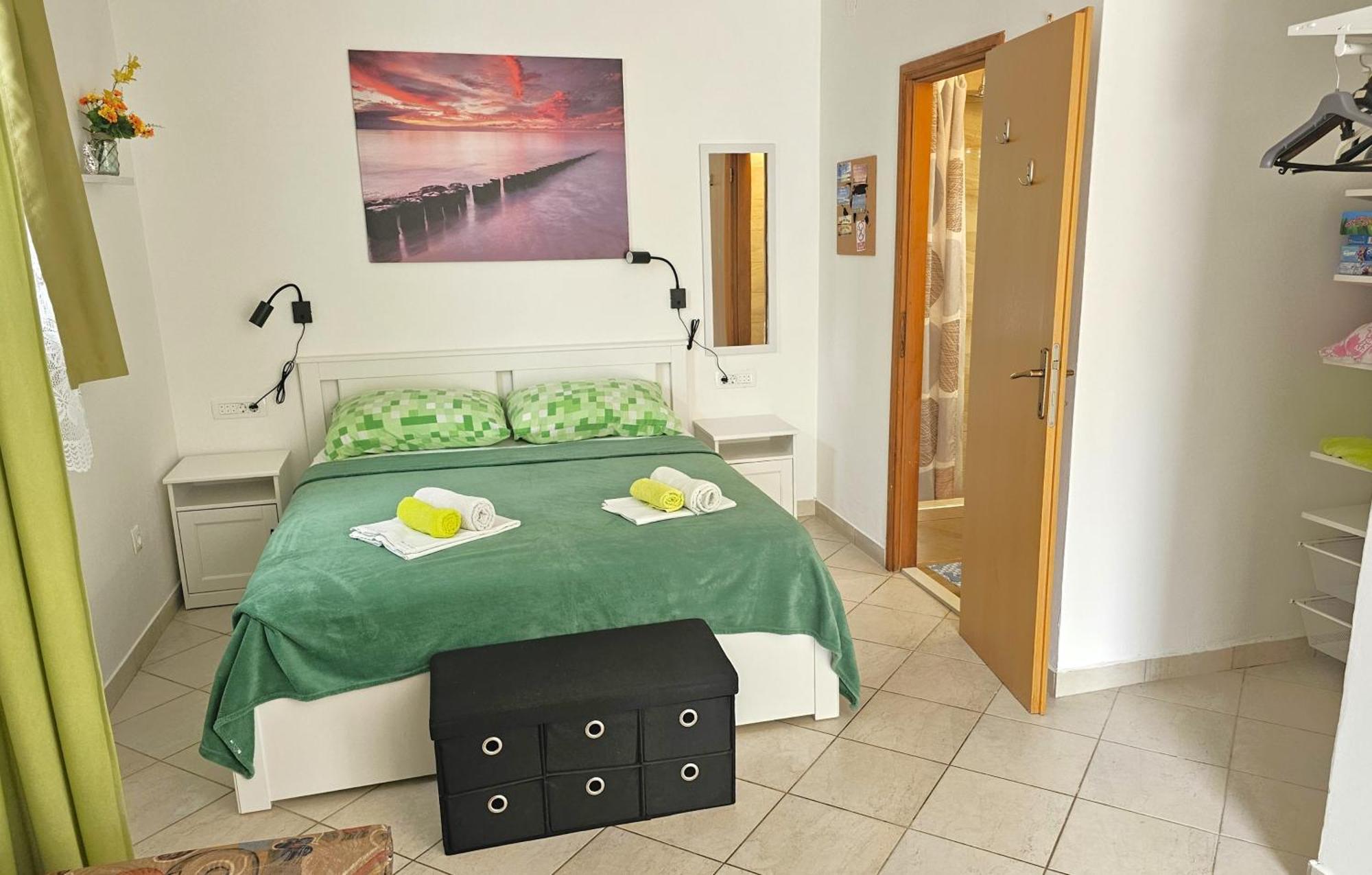 Apartments Crikvenica Megan 1 Стая снимка